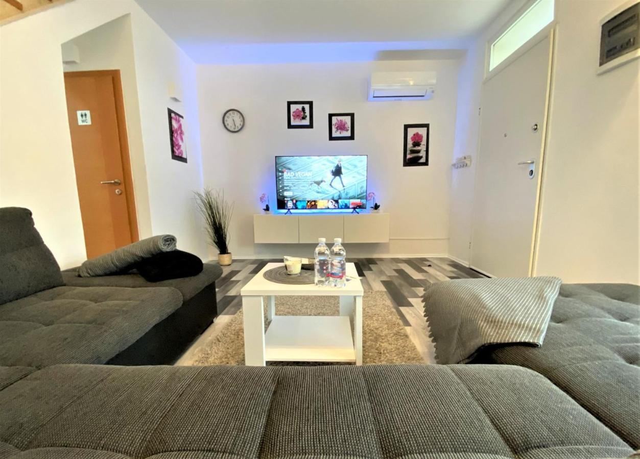 Luxus Auf 2 Etagen 3br! +netflix +high-end Ausstattung Appartement Ližnjan