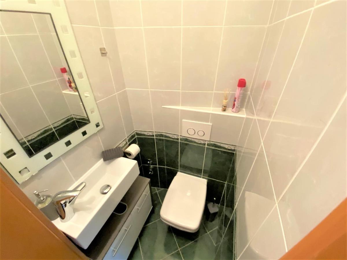Luxus Auf 2 Etagen 3br! +netflix +high-end Ausstattung Appartement