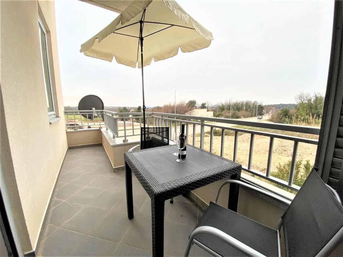 Luxus Auf 2 Etagen 3br! +netflix +high-end Ausstattung Appartement *