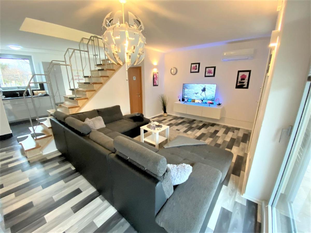 Luxus Auf 2 Etagen 3br! +netflix +high-end Ausstattung Ližnjan